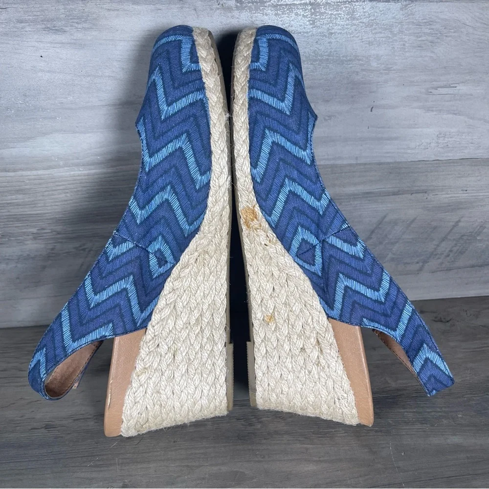 Vionic Womens 9 Coralina Blue Chevron Espadrille Supportive Wedge Slingback Shoe